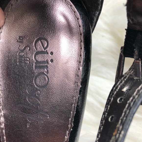 Black leather sandals with heel, ankle strap. Good quality. Great shape. - Picture 6 of 10